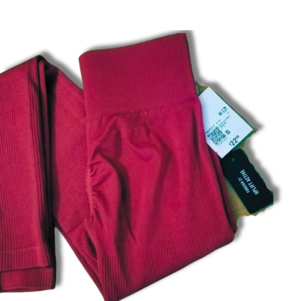 NWT Red Ribbed Seamless Scrunch Butt Leggings Size S